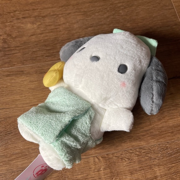 SANRIO-RARE (NWT) Bath Time Hello Kitty or Pochacco Plushes - Picture 13 of 14